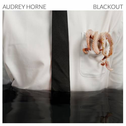 Okładka Audrey Horne - Blackout Limited Edition