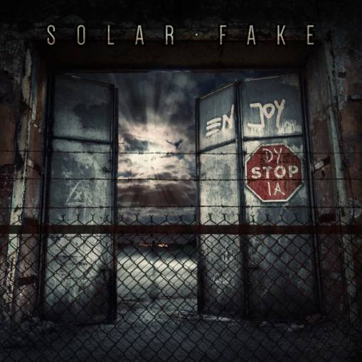 Okładka Solar Fake - Enjoy Dystopia