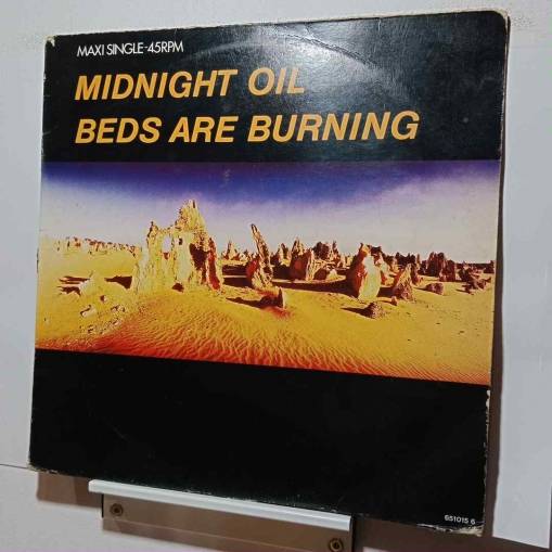 Okładka Midnight Oil - Beds Are Burning (Single Vinyl 12") [G]