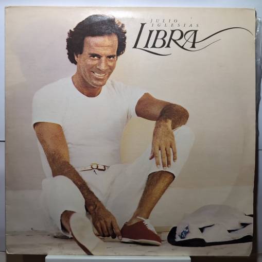Okładka Julio Iglesias - Libra (LP) [NM]