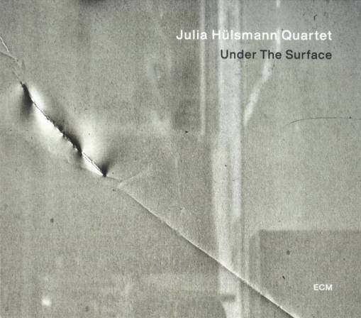 Okładka HULSMAN, JULIA - UNDER THE SURFACE