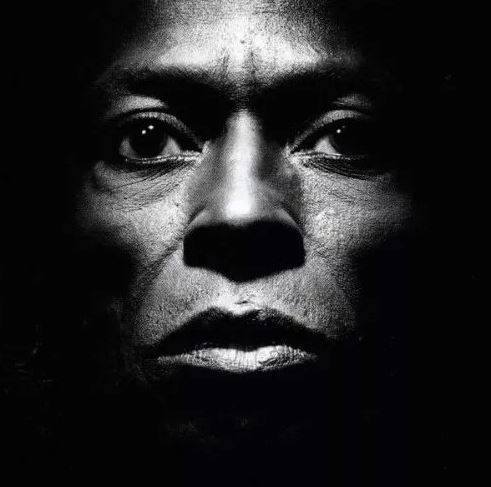 Okładka MILES DAVIS - TUTU