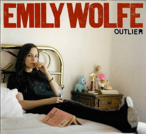 Okładka Emily Wolfe - Outlier