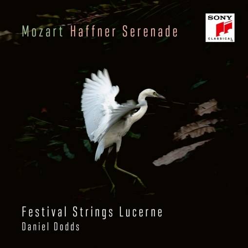 Okładka Festival Strings Lucerne & Daniel Dodds - Mozart: Haffner-Serenade KV 250 & Marsch KV 249