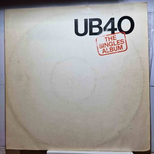 Okładka UB40 - The Singles Album (LP) [EX]